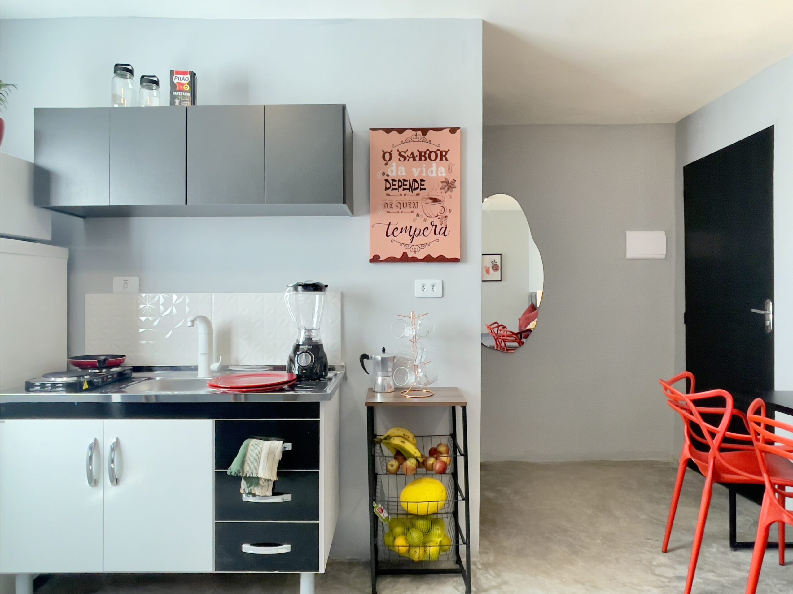 Cozinha kitnet mobiliada Residencial Berlin, Liberdade SP 8